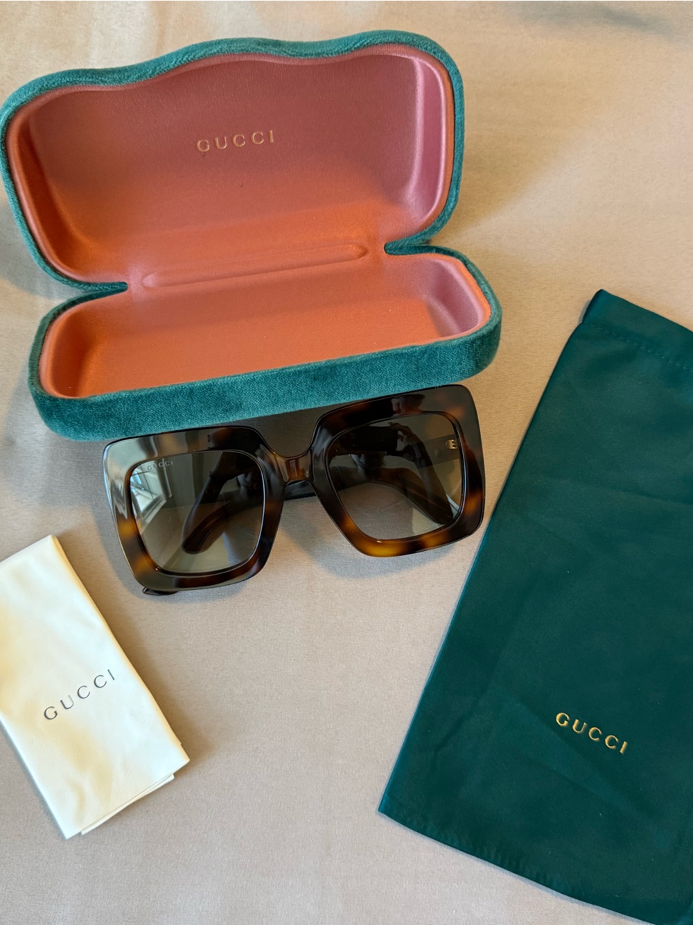 Gucci GG0328S 002 Havana Tortoise Sunglasses 53-25-145 + Case